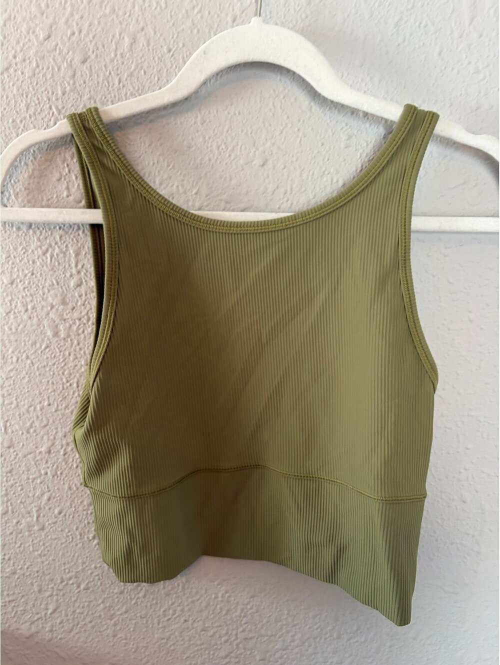Lululemon Power Pivot Ribbed Tank Top Bronze Green Reversible. Best for an 8-10